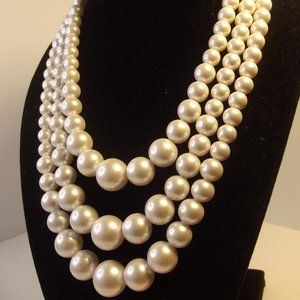 Gorgeous Triple Strand of Graduated Pearls Vintage Necklace